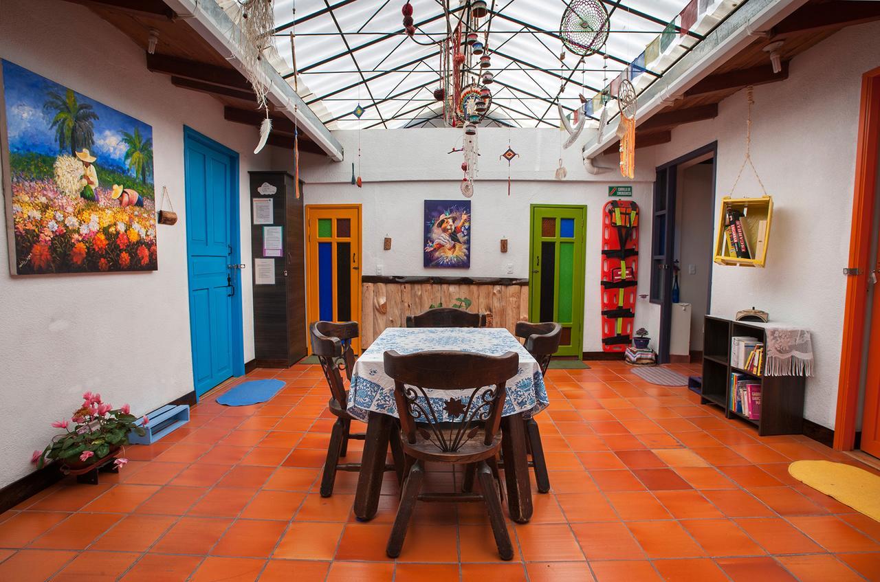 Casa Hospedaje La Bohemia Pasto Exterior photo